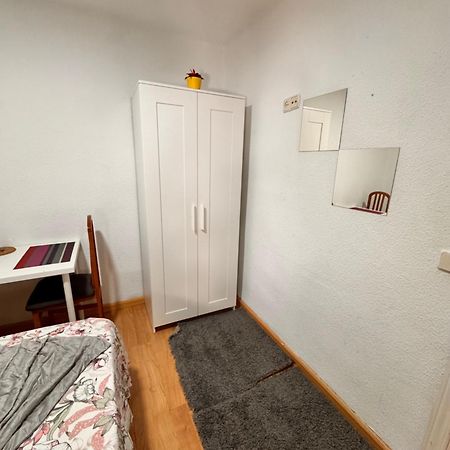 Habitacion Interior En 马德里 外观 照片